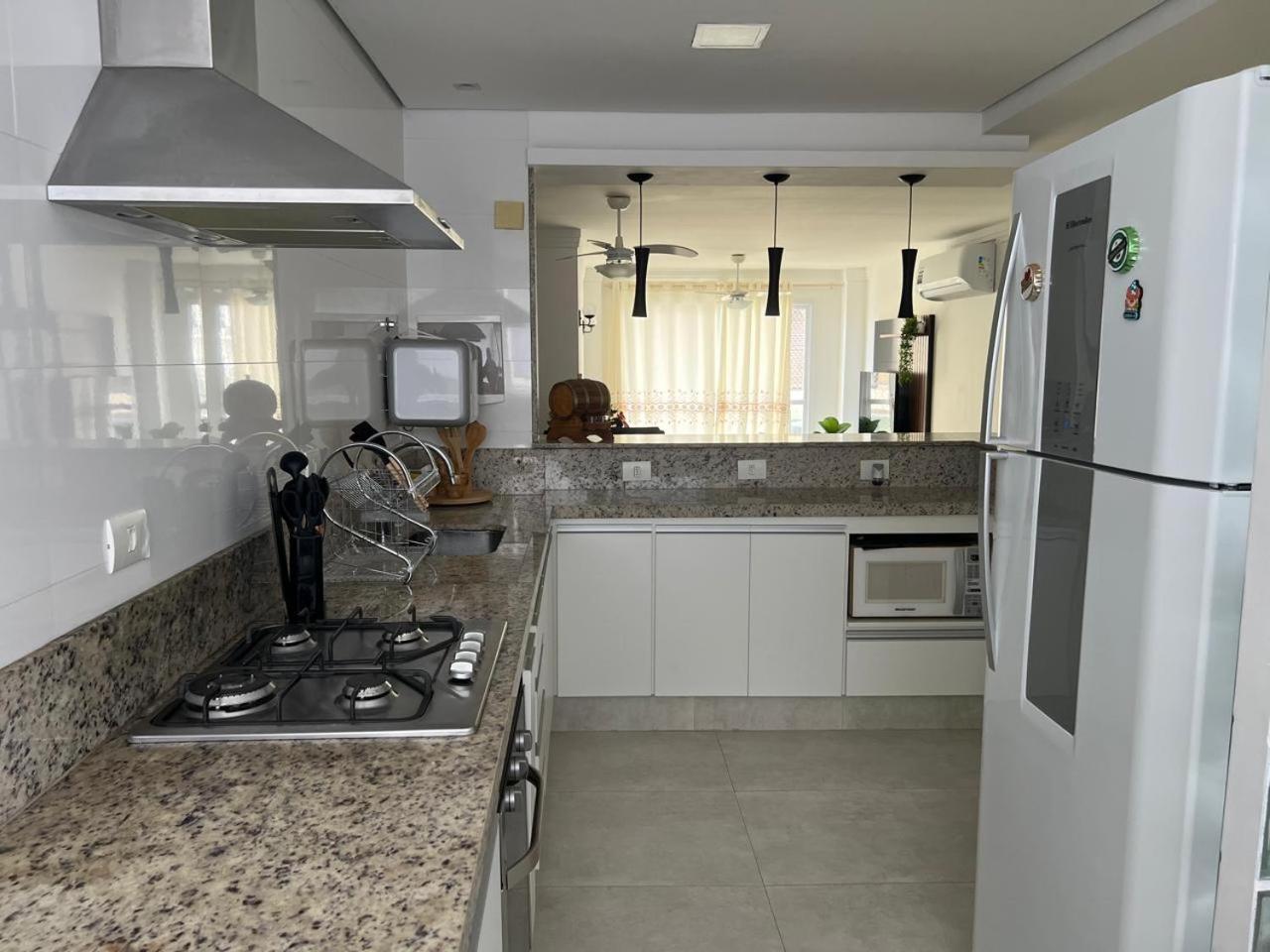 Beleza De Apartamento 300 Metros Da Praia Guarujá Exterior photo